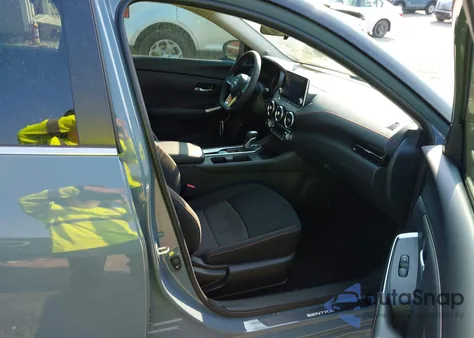 2025 Nissan Sentra Sr z USA, uszkodzony, nr VIN 3N1AB8DV5SY343675